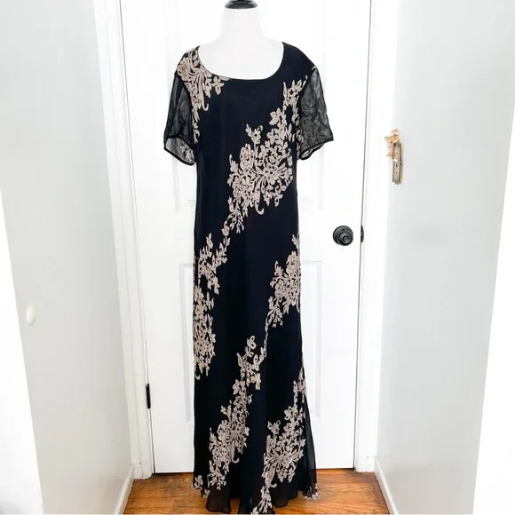 Vintage Black Maxi Dress with Beige Floral Pattern and Black Beaded Accents - Picture 2 of 6